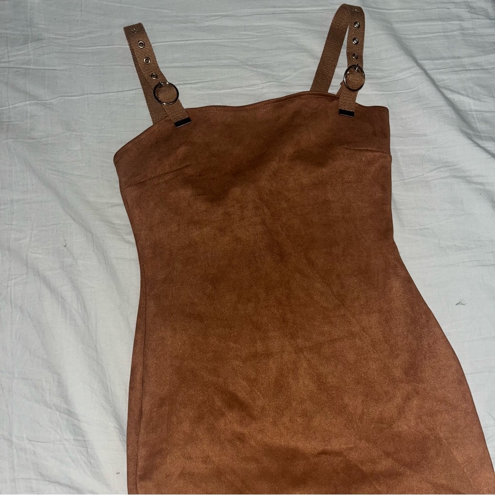 Dress - Picture 2 of 3